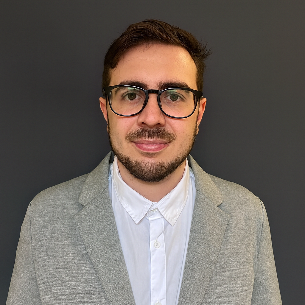 Czeglédi Konrád - PRYSPROVE vezető szoftverfejlesztő