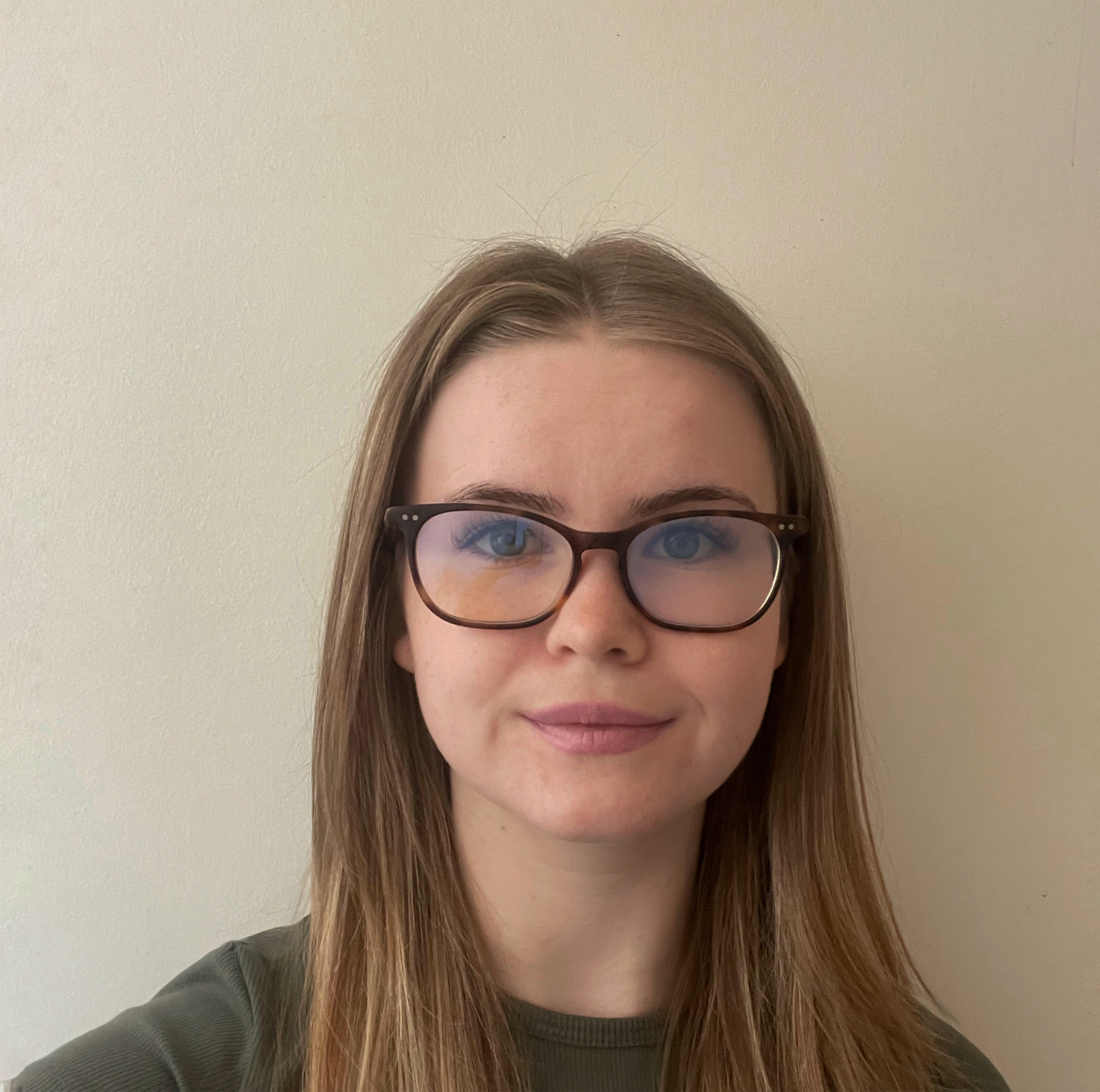 Fekete Míra - Szoftverfejlesztő